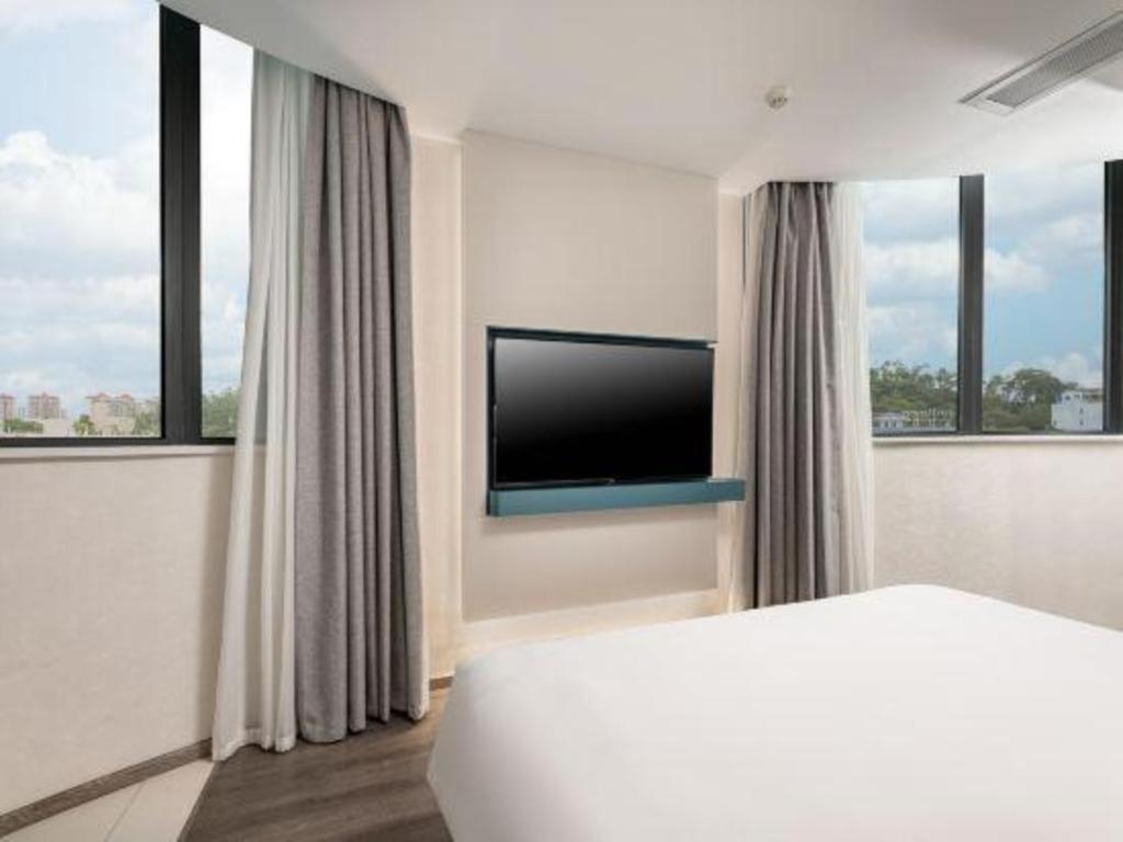ไอบิส ตงกวน ตงเฉิง Hotel ภายนอก รูปภาพ