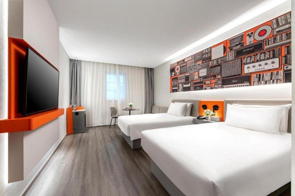 ไอบิส ตงกวน ตงเฉิง Hotel ภายนอก รูปภาพ
